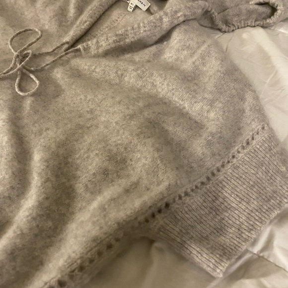 Cashmere Sweater - Picture 4 of 6